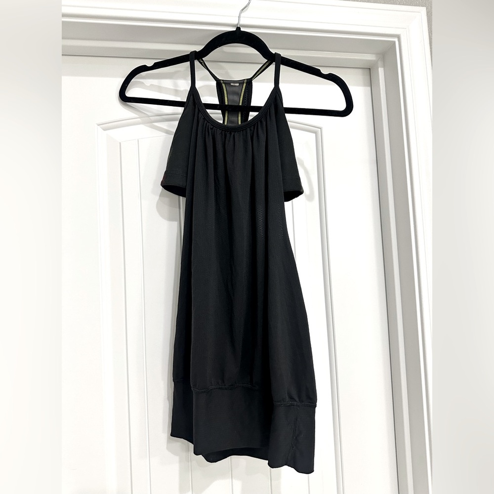 Lululemon Drop it like it’s hot tank